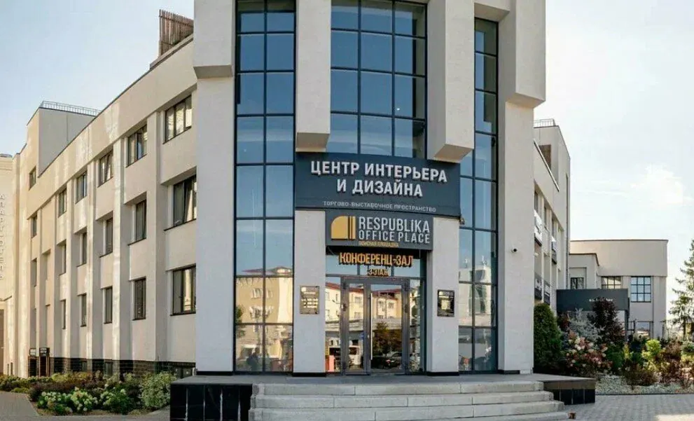 Шоурум BOSS ART на Ярославской улице в Чебоксарах с образцами материалов